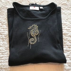 QF black t-shirt with beaded seahorse (2X)